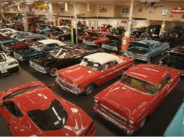 Terkesan dengan Covid-19, muzium Muscle Car City lelong 200 kereta klasik