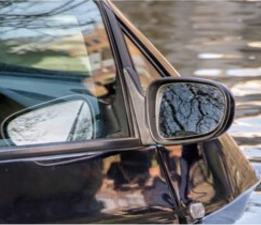 Kenderaan terjunam dalam air? Ini panduan yang boleh anda lakukan