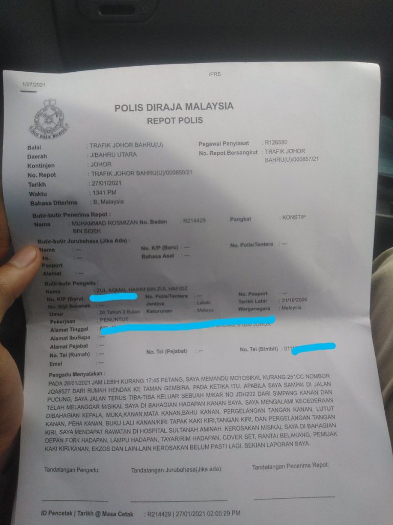 melanggar motosikal