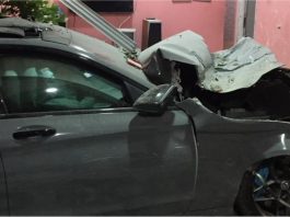 Lagi kes pemandu mabuk, kali ini rempuh rumah hingga masuk ruang tamu