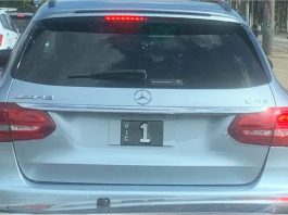 Nombor plat Mercedes-AMG C43 ini paling mahal dan istimewa di Australia, RM7.7 juta!