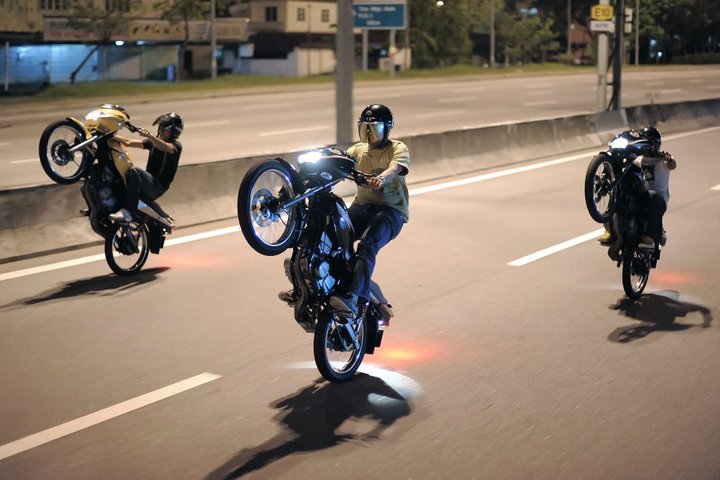 'wheelie'