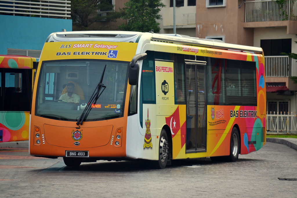 Tiada lagi tambang bas Smart Selangor percuma untuk warga asing bermula