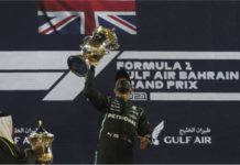 Lewis Hamilton ketepikan Max Verstappen untuk muncul juara Grand Prix Bahrain