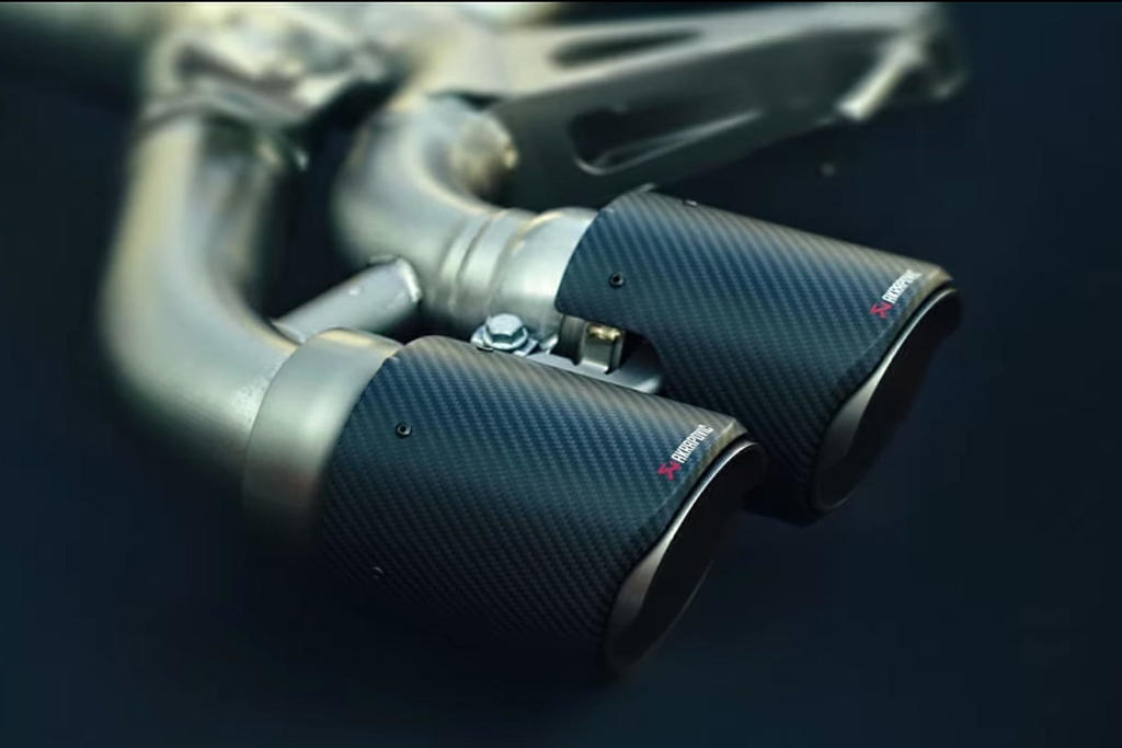 akrapovic