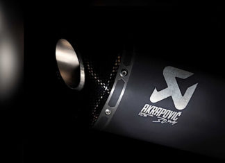 Ekzos khas untuk Ferrari F8 Tributo sempena ulang tahun ke-30 Akrapovic