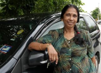 Aunty Grab diberhentikan kerja, mohon budi bicara untuk terus memandu