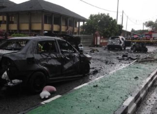 Kereta meletup terputus dua bawa mercun bola