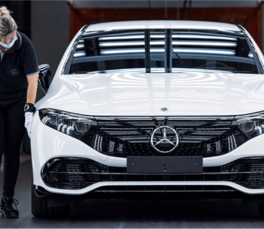 Sedan elektrik mewah, Mercedes-Benz EQS mula dipasang di Jerman