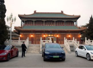 China larang EV Tesla masuk premis kerajaan