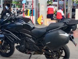 Lelaki ini jual Kawasaki Versys 650 demi bantu Palestin