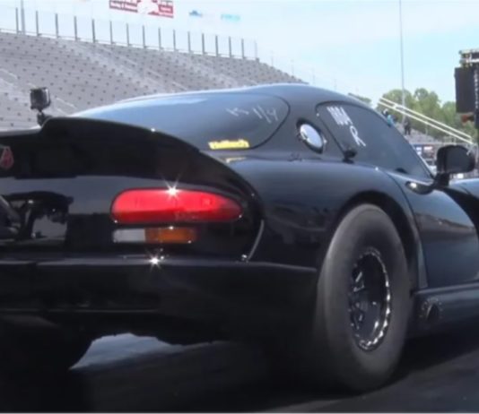 Dodge Viper 3,200hp: Quarter-mile dalam hanya 5.95 saat!