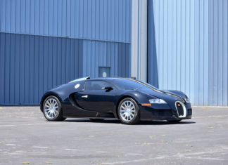 Legenda top speed 400km/j- Bugatti Veyron 16.4 Coupe kini dilelong, bidaan semasa cecah RM4.8 juta