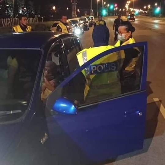 bersalin dalam kereta