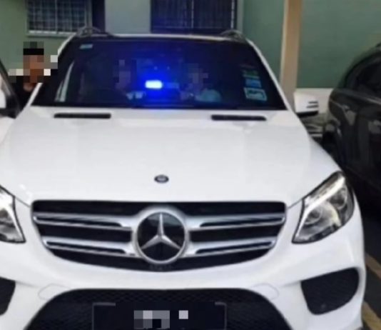 Polis buru pemilik Mercedes GLE Coupe guna lampu strob untuk elak kesesakan