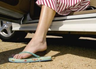 Berdepan denda RM28K jika pandu pakai selipar