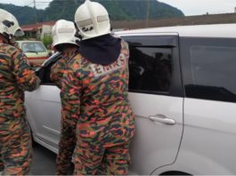 Ibu panik tiga anak terperangkap dalam Proton Exora