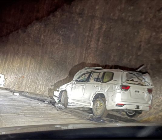 Land Cruiser 300 rosak teruk sebelum sampai ke pusat pengedar Toyota