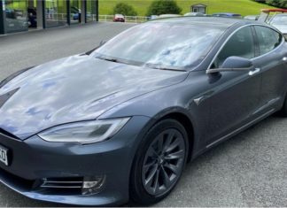 Baru lima bulan pakai, Putera Charles jual Tesla Model S pada harga RM481k
