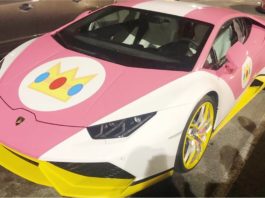 Lamborghini Huracan transformasi “Mario Kart”