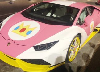 Lamborghini Huracan transformasi “Mario Kart”