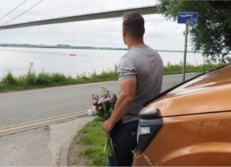 Lelaki ini cari wanita misteri lampu merah Peaks Parkway, Grimsby