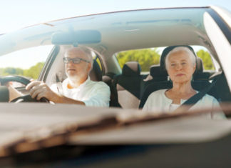 JPJ nafi syarat tambahan untuk warga emas perbaharui LMM