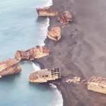 Kapal perang WWII muncul di Iwo Jima_1