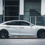 Lexus ES-9