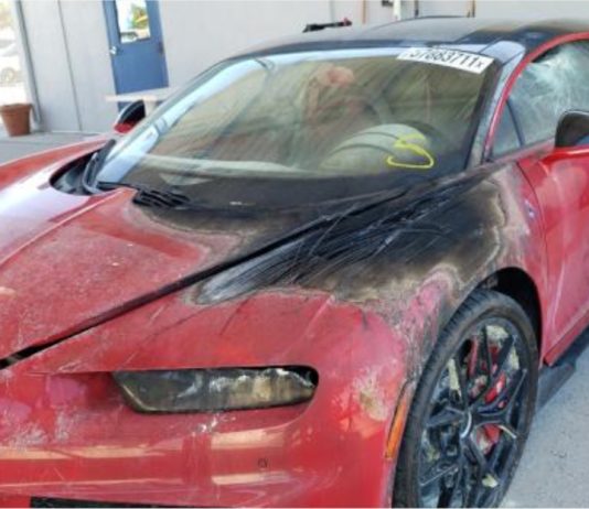 Berapa anda sanggup bayar untuk beli Bugatti Chiron yang terbakar ini?