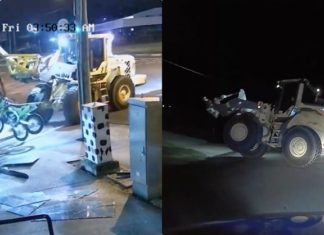 Guna traktor pecah kedai dan angkut 2 buah motor