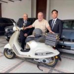 Vespa 946 Christian Dior_2