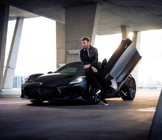 David Beckham pilih hitam dan merah jambu untuk MC20 Fuoriserie Edition