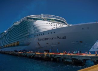 Penumpang dan kru kapal terbesar dunia, Royal Caribbean positif Covid-19