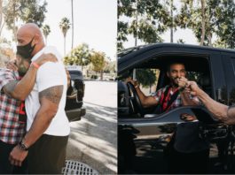 The Rock beri Ford F-150 yang sudah diubahsuai kepada veteran tentera laut