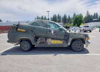 Pelik..modifikasi kacukkan sedan trak pikap ini sah digunakan di jalan raya