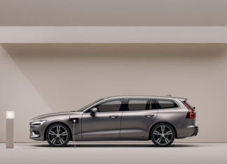 Volvo V60 Recharge T8 harga bermula RM287,474 – Wagon dengan output 407hp dan 640Nm!