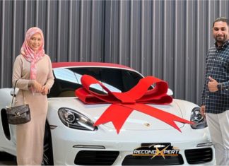 Pelakon Zara Zya sambar Porsche 718 Boxster bernilai lebih RM400k?