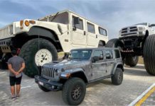 Hummer X3 Sheikh Pelangi, tiga kali ganda saiz standard dilengkapi tandas