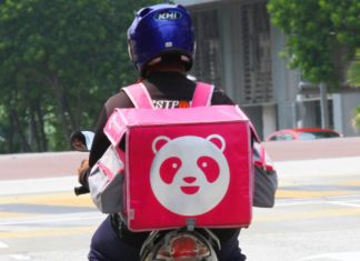 Rider marah pelanggan buat pesanan waktu hujan