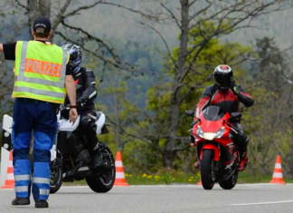 Terlalu bising, beberapa jalan di Jerman tidak boleh digunakan rider!