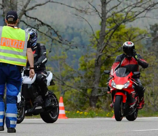 Terlalu bising, beberapa jalan di Jerman tidak boleh digunakan rider!