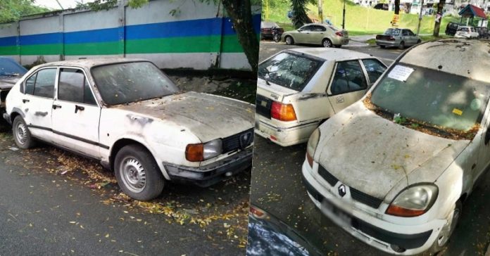 Kereta tersadai