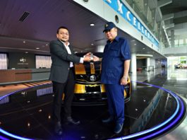 Proton serah X50 kustom kepada Tengku Sulaiman