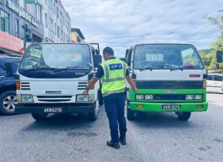 Lori klon kantoi lalu sekatan JPJ