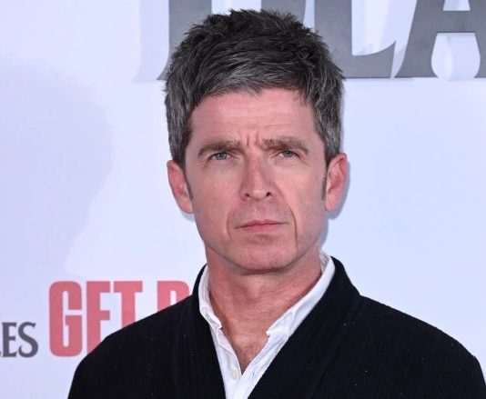 Penyanyi Oasis jual kereta klasik kerana tidak tahu memandu