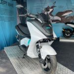 Yamaha E01 – 02