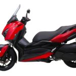 Yamaha XMAX warna baru – 014