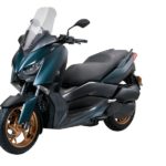 Yamaha XMAX warna baru – 015