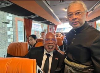 Agong, permaisuri naik bas khas hadiri Istiadat Pemakaman Ratu Elizabeth II